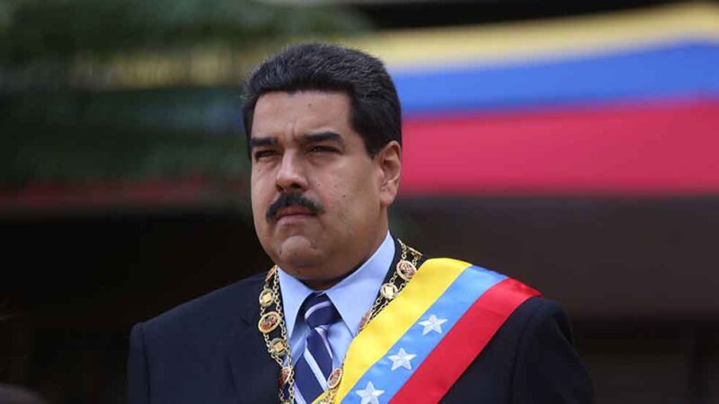 Nicolás Maduro afirma que Edmundo González Urrutia le solicitó clemencia para salir de Venezuela