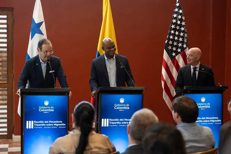 Cumbre de las Américas: La firma del pacto para la migración irregular firmado por EE.UU. y gobiernos del continente