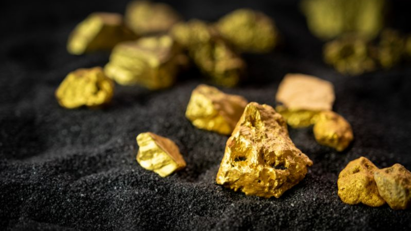 El oro bate récord; su precio supera los US$2,609 por onza