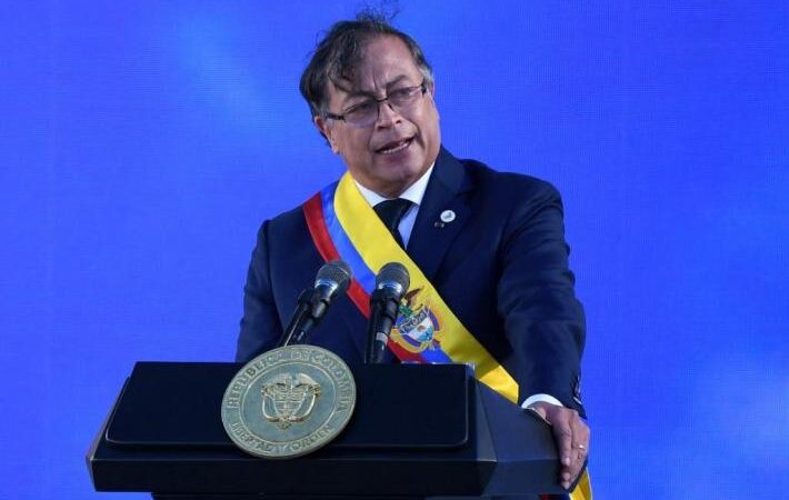 Gustavo Petro alerta sobre un golpe de Estado en curso en Colombia