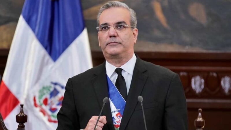 La República Dominicana amaneció con una nueva constitución