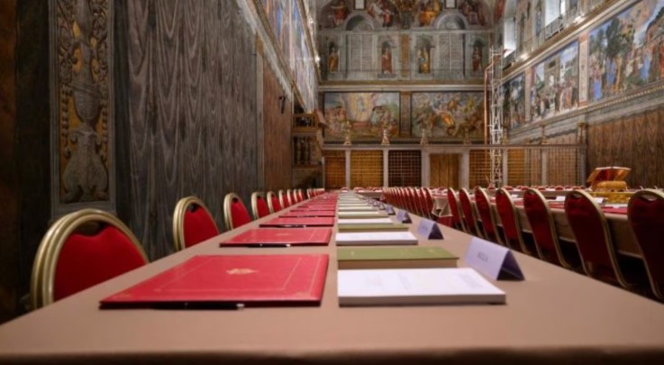 El Vaticano: comenzó el Cónclave para elegir al sucesor del papa Francisco