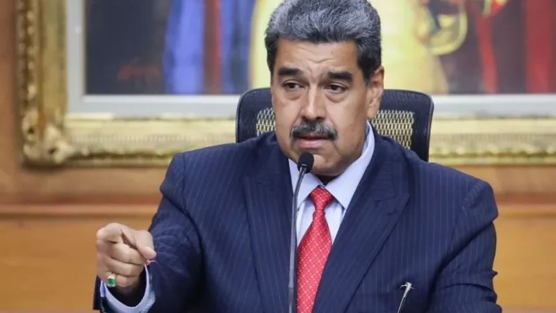 Maduro acusa a EE. UU. de usar despliegue militar en el Caribe para controlar el petróleo venezolano